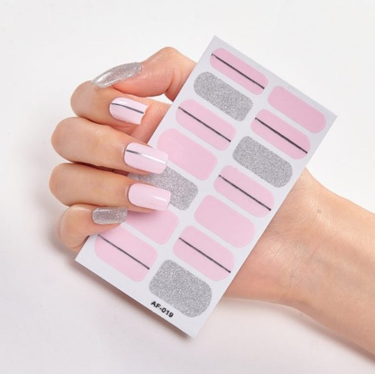 Adhesive Nail Polish Wraps with Glue