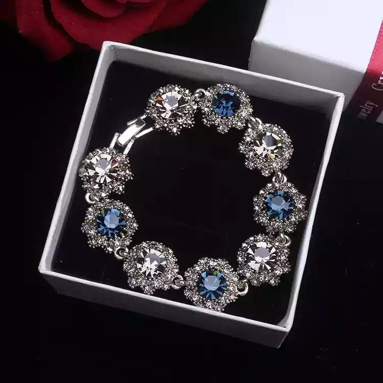 Women's Sparkling Vintage Style Korean Rhinestone Bracelet