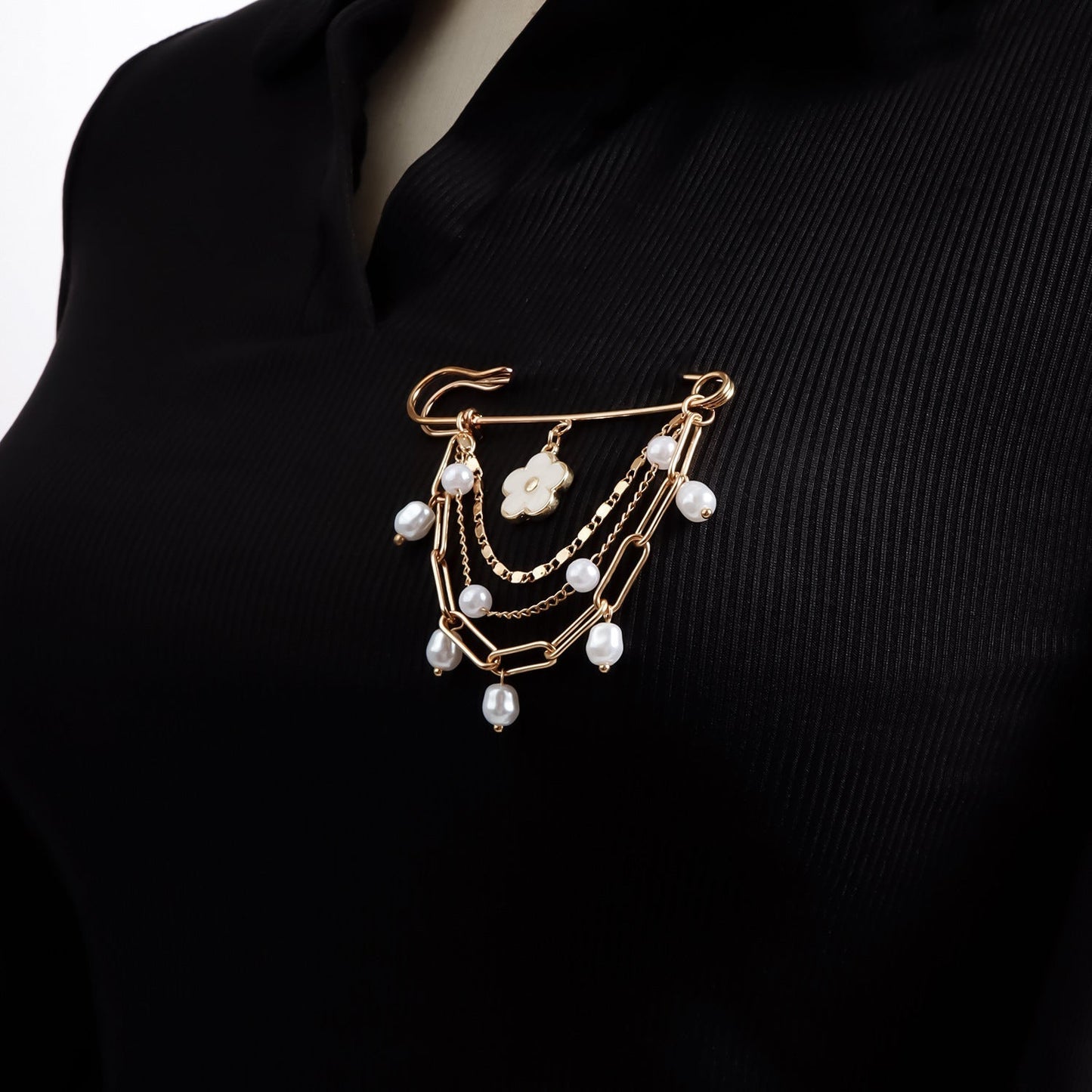 Love Moon Bear Flower Element Brooch Pin for Clothing Suit