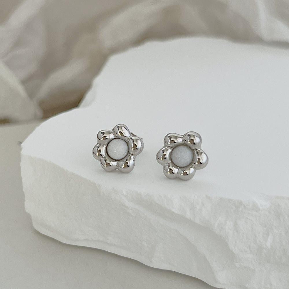 Silver Black Agate Flower Stud Earrings