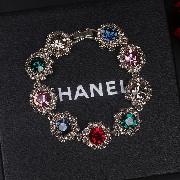 Women's Sparkling Vintage Style Korean Rhinestone Bracelet