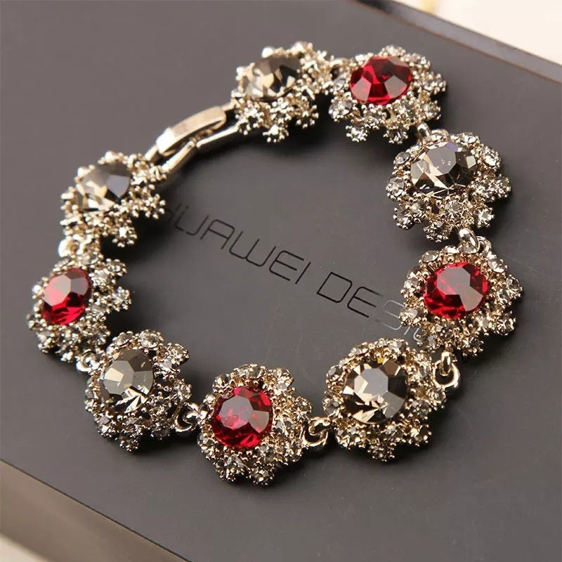 Women's Sparkling Vintage Style Korean Rhinestone Bracelet